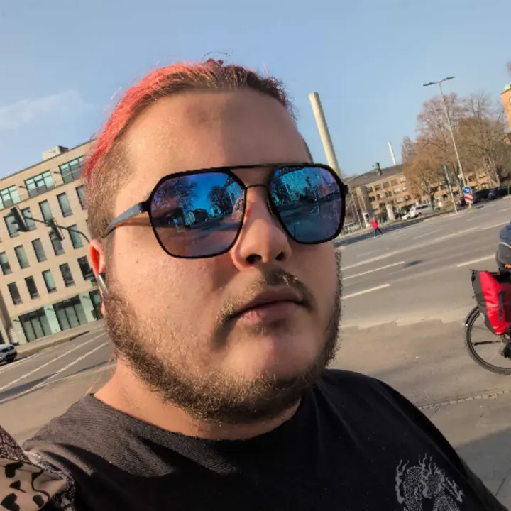 Tay März